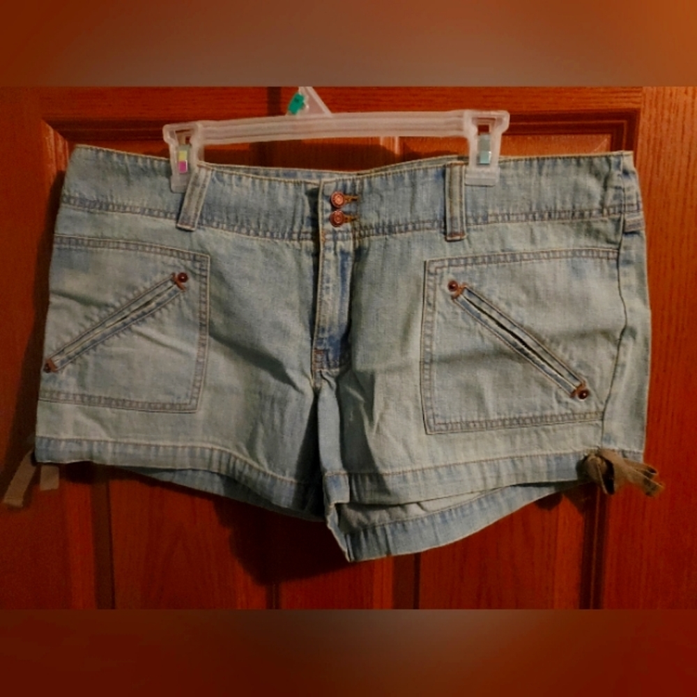 VINTAGE Jean Shorts